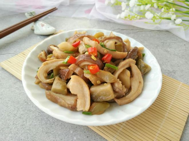 榨菜炒猪肚