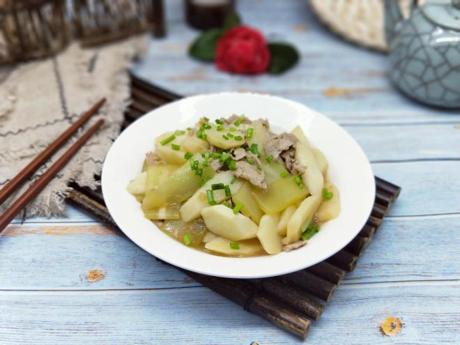 莴笋山药炒肉片