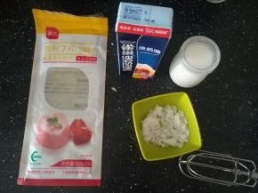 这个时候我们来准备慕斯糊。