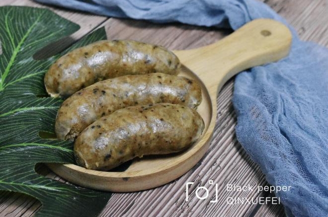 黑胡椒脆皮肠