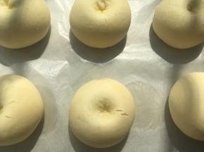 烤箱预热160度烤15分钟，出炉凉透