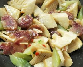 翻炒均匀，关火。