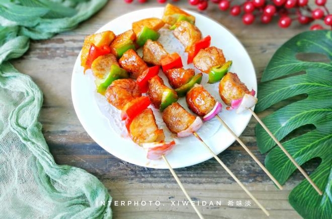 秘制咕咾肉丸串