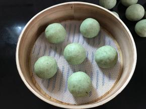 全部完成后放入蒸笼。