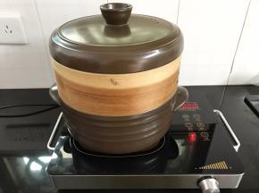 入蒸锅水开后蒸15分钟左右即可。