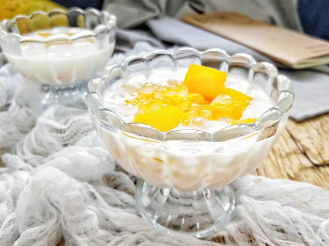 健康低脂芒果酸奶西米露