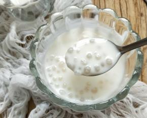 倒入沥干的西米。