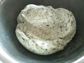 就用手揉成团。