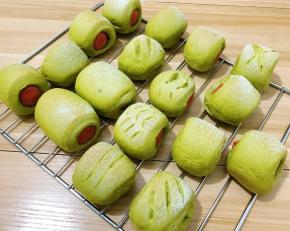 出炉移至烤网晾凉