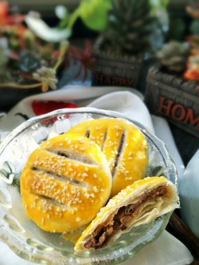 香酥可口的老婆饼就完成了。