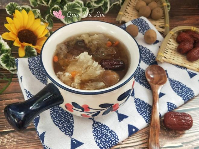 皂角米雪燕桃胶银耳羹