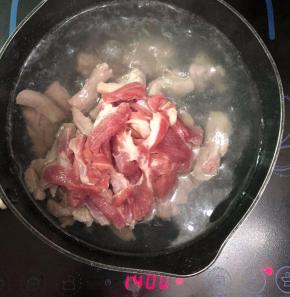 猪肉飞水