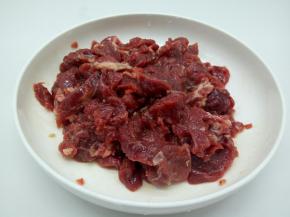 用筷子拌均匀，