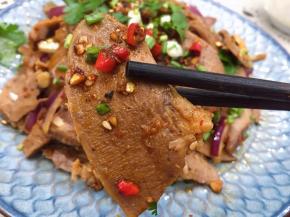 搅拌均匀小酌或吃法都是很美味的