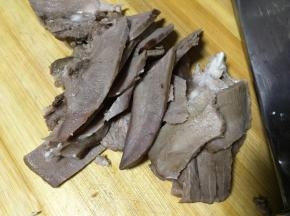 冷缺下，猪舌切片