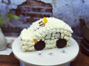 用维生素软糖做了后车镜。