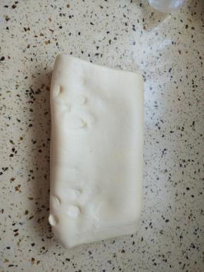 再来一次四折，并再次擀面开