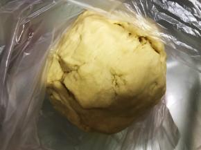 不用出膜成团即可
放在保鲜袋里，密封好放冰箱冷藏17到72个小时