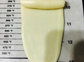 从上卷向至下端！