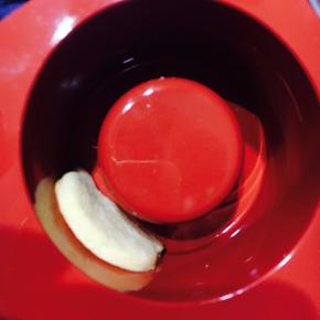 蛋糕图形贴近学厨铂金硅胶不粘堡尔美克内壁,贴放整齐.