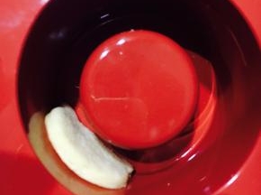 蛋糕图形贴近学厨铂金硅胶不粘堡尔美克内壁,贴放整齐.