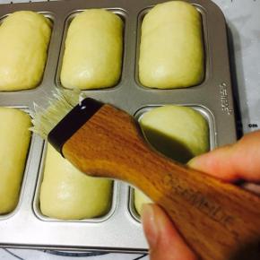 烤箱发酵很完美喔。如果不刷面，也可以直接烘烤！