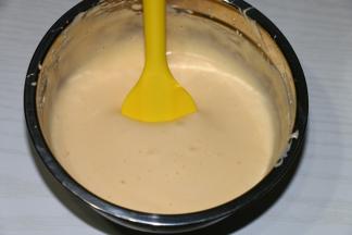 继续打至微微发白，并能划出纹路的状态！