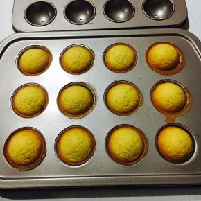 还没出炉已满屋子香了～～「黑巧克力隔水割融化，白巧克力不用融化」