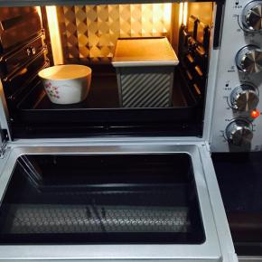 底层，上下火160度，30分钟即可。