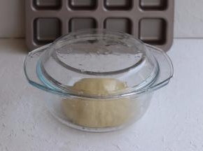 夏天在35度左右，常温发酵面包最合适不过，