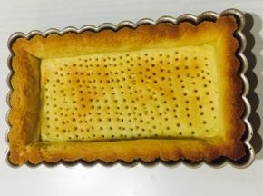 20分钟后取掉压在上面的重物在烤10分钟。