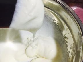 .至浓稠可流动的状态！