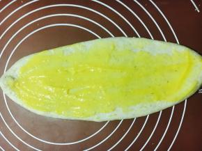 刷上百香果凝酱，