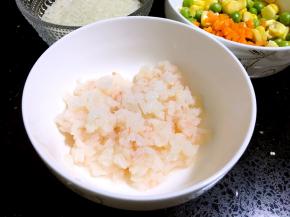 磷虾肉自然解冻。