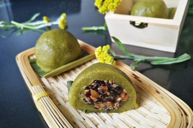 鼠曲草五仁青团