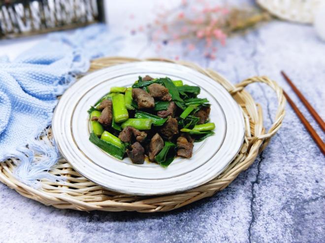 大蒜炒羊肉