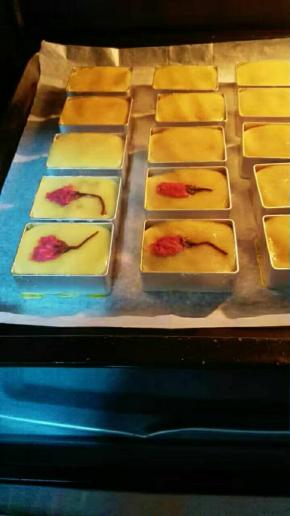 喜欢颜值高的，还可以在上面放朵樱花