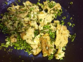 翻炒均匀，即可盛盘