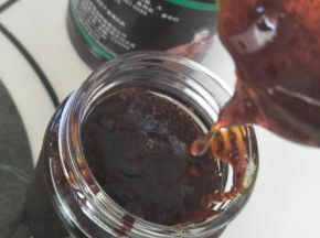 凉后装瓶，能拉丝了。