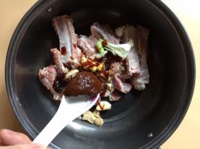 再加入2勺柱候酱
