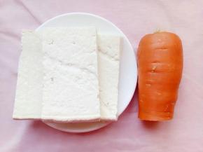 食材：豆腐和胡萝卜