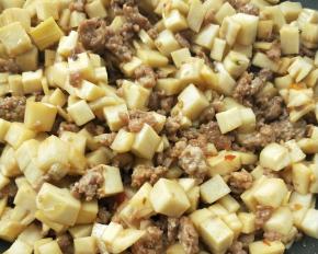 翻炒均匀，关火。