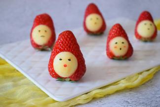 各种表情的草莓宝宝