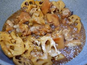 食材全部闷熟后，开盖收汁即可~