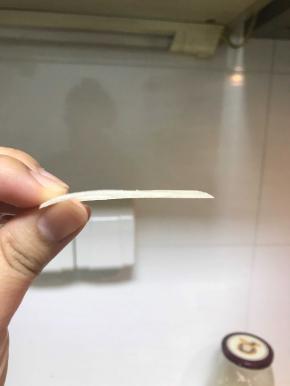 将藕直刀切薄片，如图这般薄
