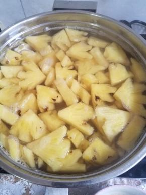 表面大致上看不到就可以了，不用担心汁水会不够，富富有余哟。