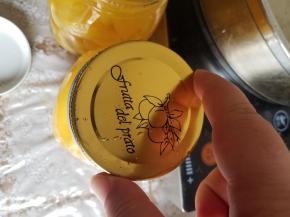 装好后马上扭紧倒扣静置，凉透后放入冰箱冷藏味道更佳。