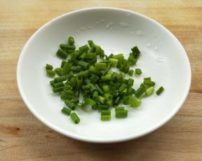 葱花适量。