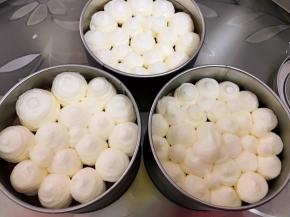 用圆形花嘴挤出