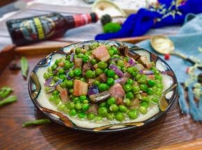 腊味中有青豆的清甜老人小孩都爱吃